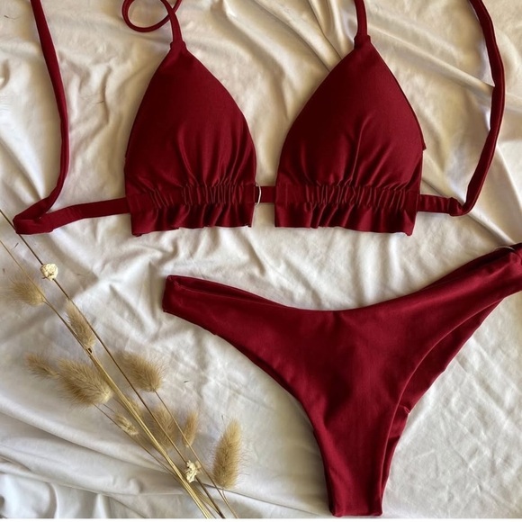 NWOT Red Poema Ruffle Swim Bikini. Top Size M and Bottom Size S - Picture 1 of 6
